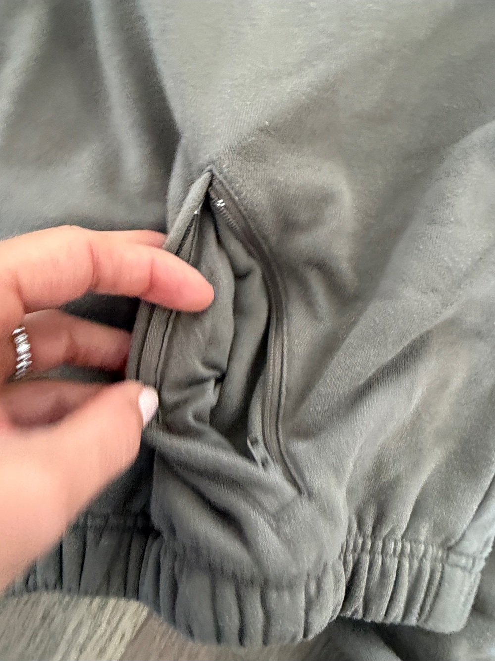 ALO Yoga Olive Green Cropped Half-Zip Hoodie - Picture 2 of 5